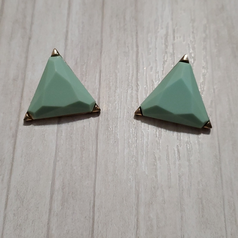 😀 UNBRANDED Vintage 80s post earrings mint green triangle